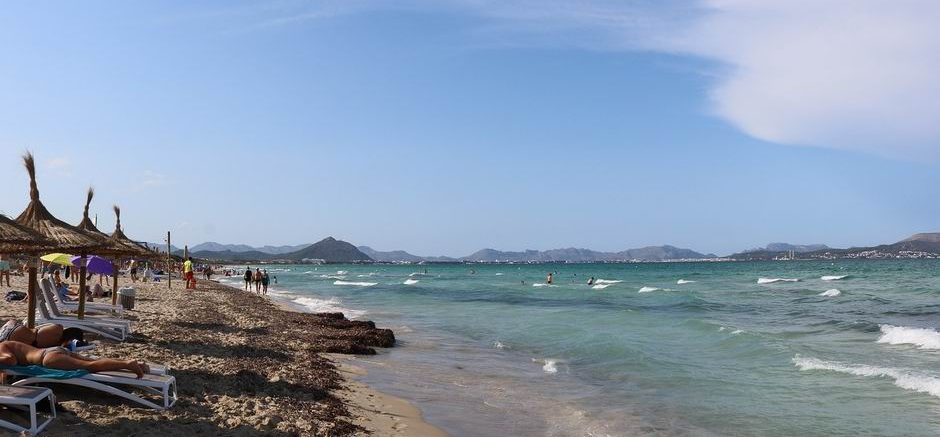 playa de muro beach mallorca